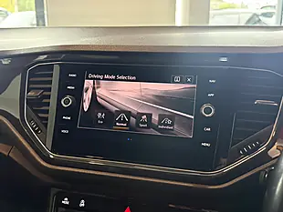 Used 2018 Volkswagen T-Roc R-Line Blue - Interior and Exterior details 16