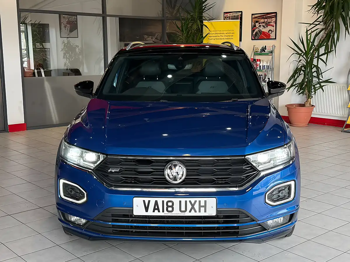 Used 2018 Volkswagen T-Roc R-Line Blue - Interior and Exterior details 5