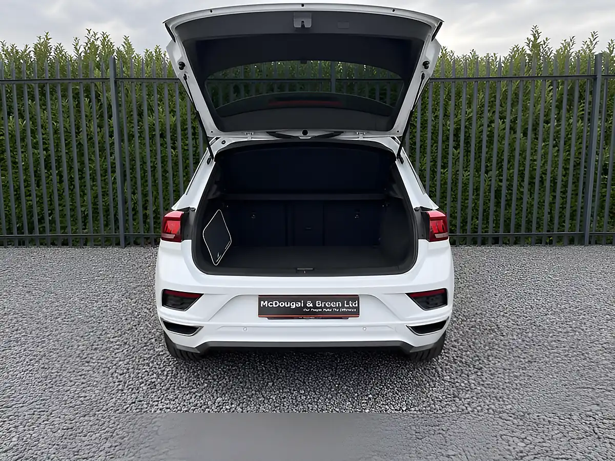Used 2018 Volkswagen T-Roc R-Line Silver - Interior and Exterior details 10
