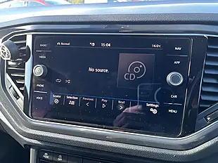 Used 2018 Volkswagen T-Roc R-Line Silver - Interior and Exterior details 16
