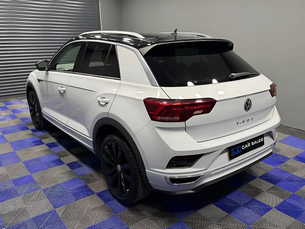 Used 2018 Volkswagen T‑roc R-Line Silver - Interior and Exterior details 12
