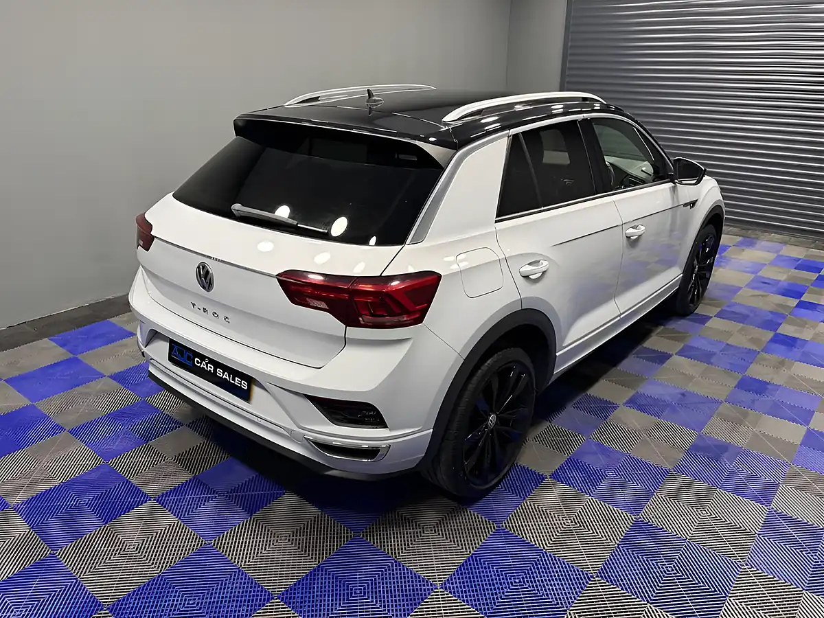 Used 2018 Volkswagen T‑roc R-Line Silver - Interior and Exterior details 14