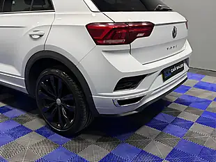 Used 2018 Volkswagen T‑roc R-Line Silver - Interior and Exterior details 9