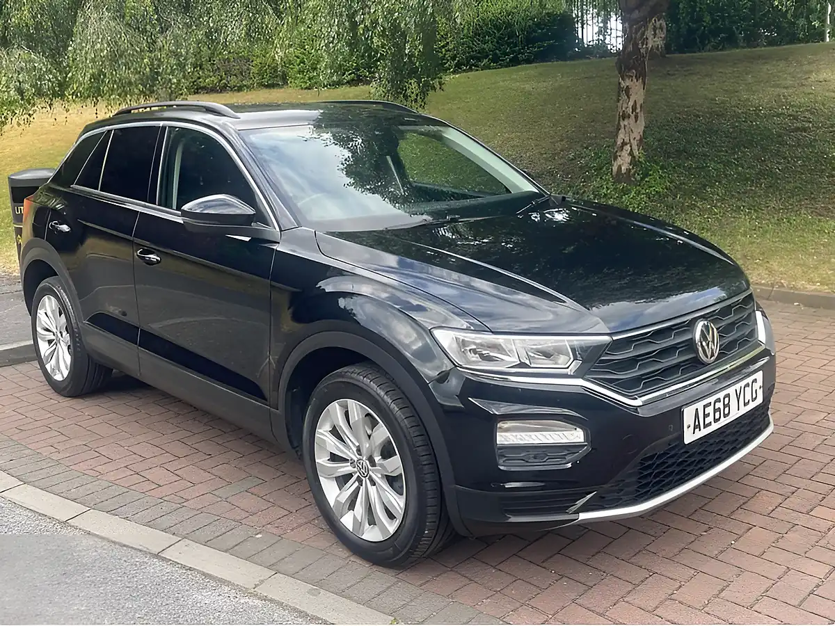 Used 2018 Volkswagen T-Roc Se Black - Front View
