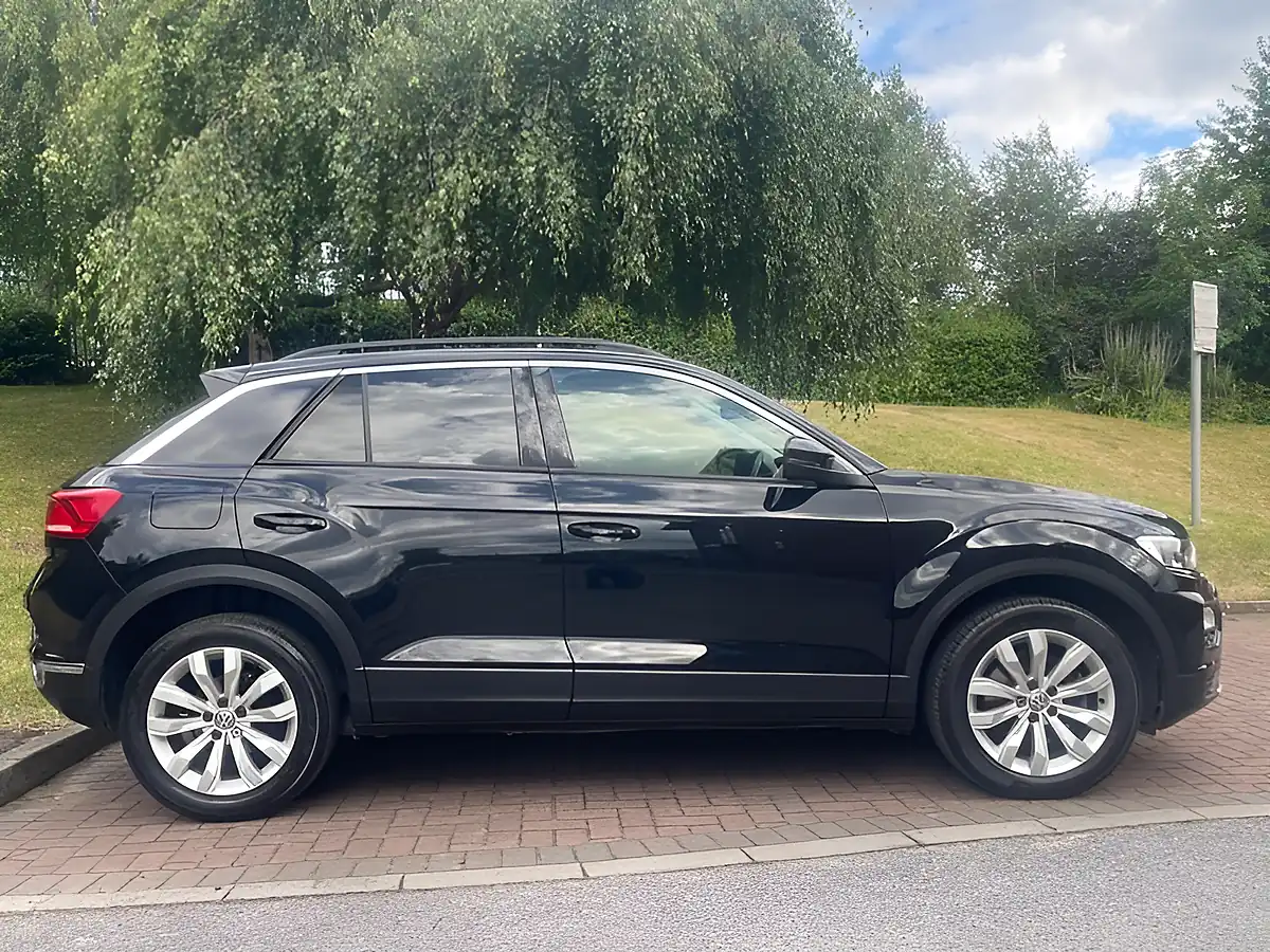 Used 2018 Volkswagen T-Roc Se Black - Interior and Exterior details 11