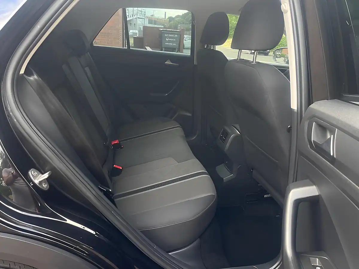 Used 2018 Volkswagen T-Roc Se Black - Interior and Exterior details 13