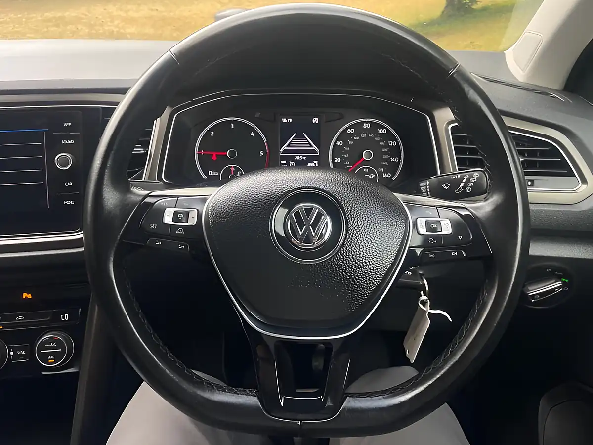 Used 2018 Volkswagen T-Roc Se Black - Interior and Exterior details 19