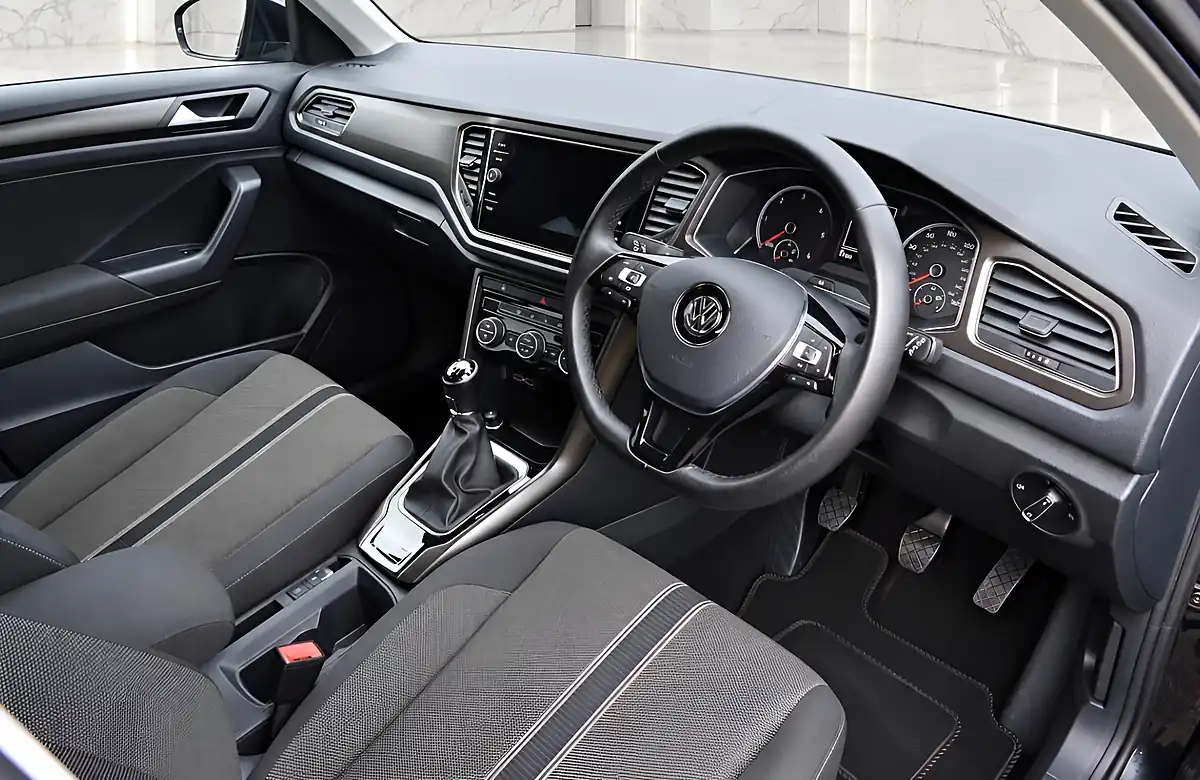Used 2018 Volkswagen T-Roc Se Black Metallic - Interior and Exterior details 9
