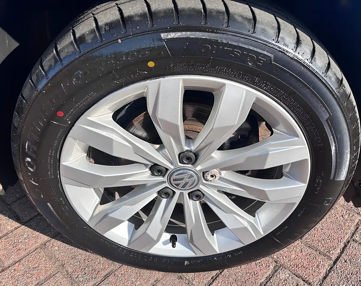Used 2018 Volkswagen T-Roc Se Blue - Interior and Exterior details 15