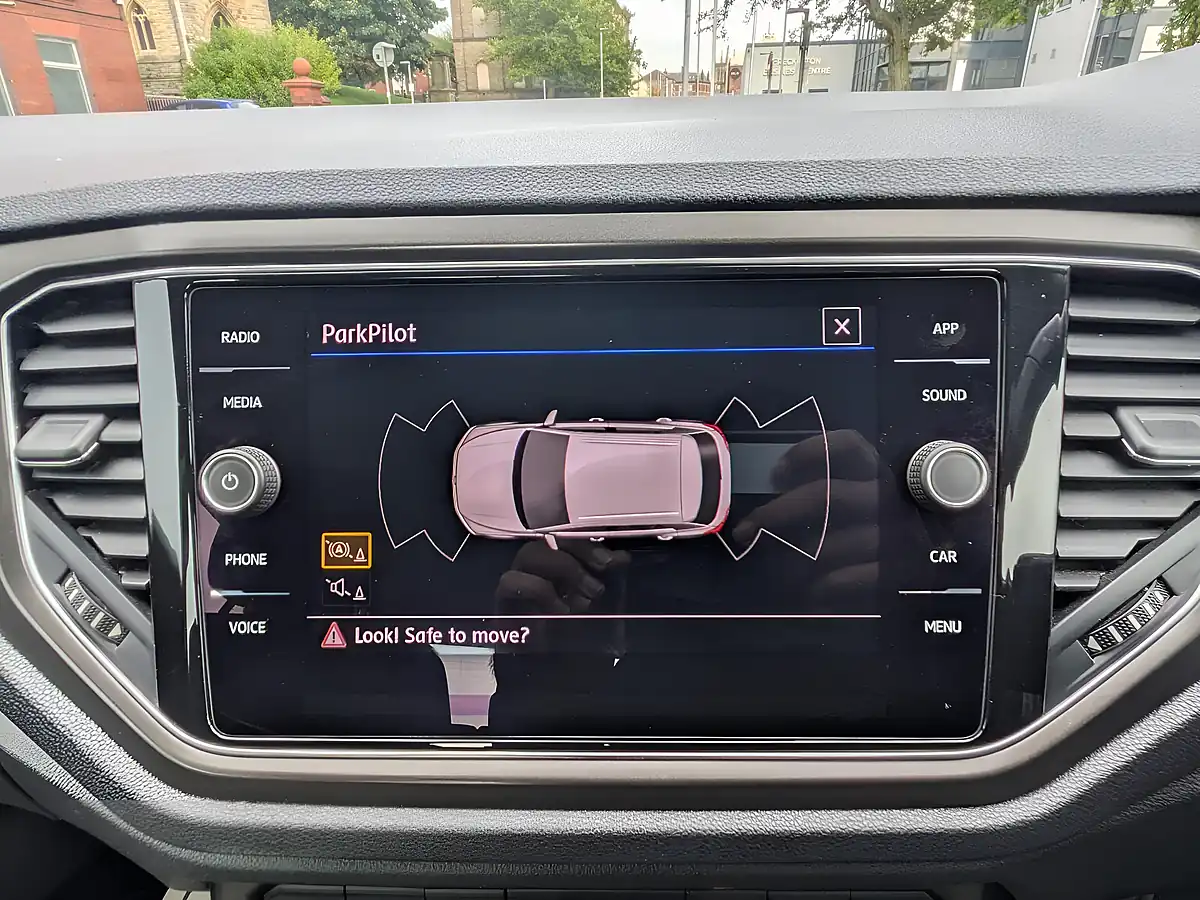 Used 2018 Volkswagen T-Roc Se Blue - Interior and Exterior details 15