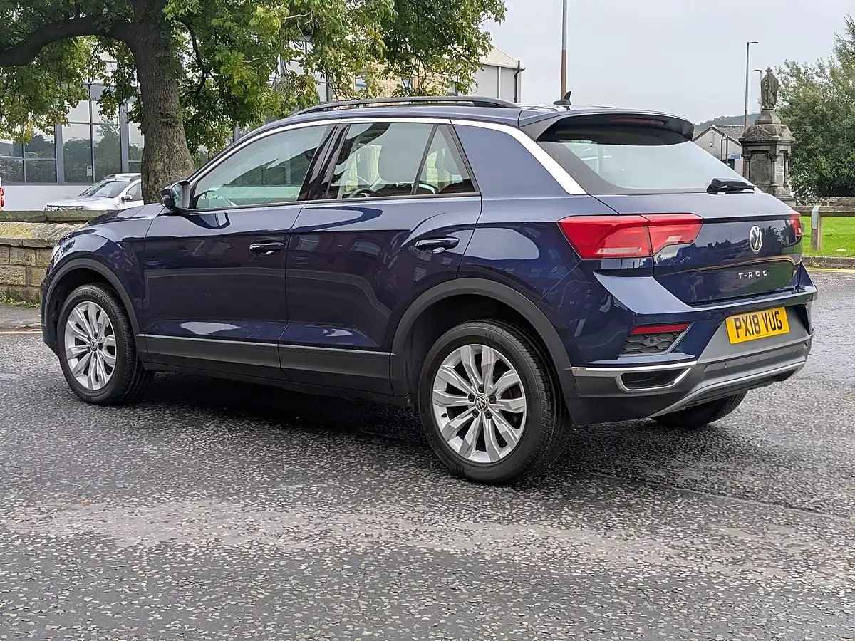 Used 2018 Volkswagen T-Roc Se Blue - Interior and Exterior details 16