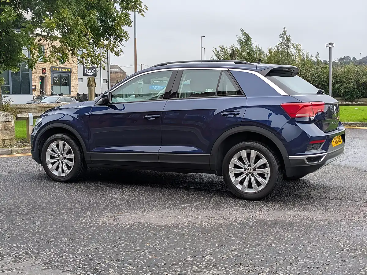 Used 2018 Volkswagen T-Roc Se Blue - Interior and Exterior details 17