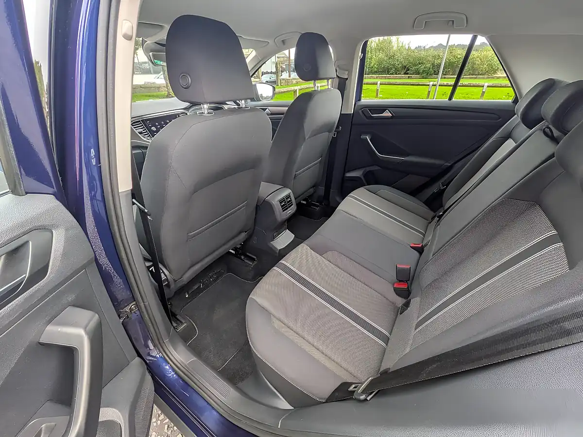 Used 2018 Volkswagen T-Roc Se Blue - Interior and Exterior details 20