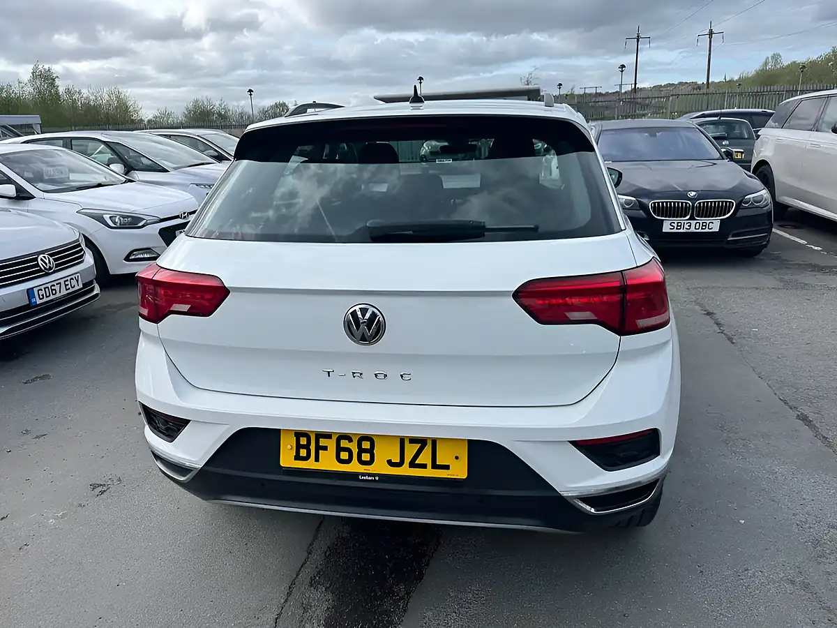 Used 2018 Volkswagen T-Roc Se Edition White - Interior and Exterior details 11