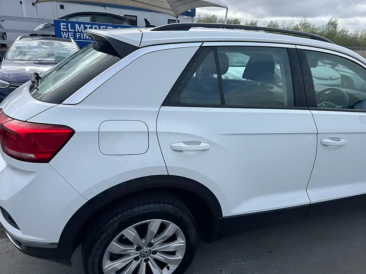 Used 2018 Volkswagen T-Roc Se Edition White - Interior and Exterior details 16