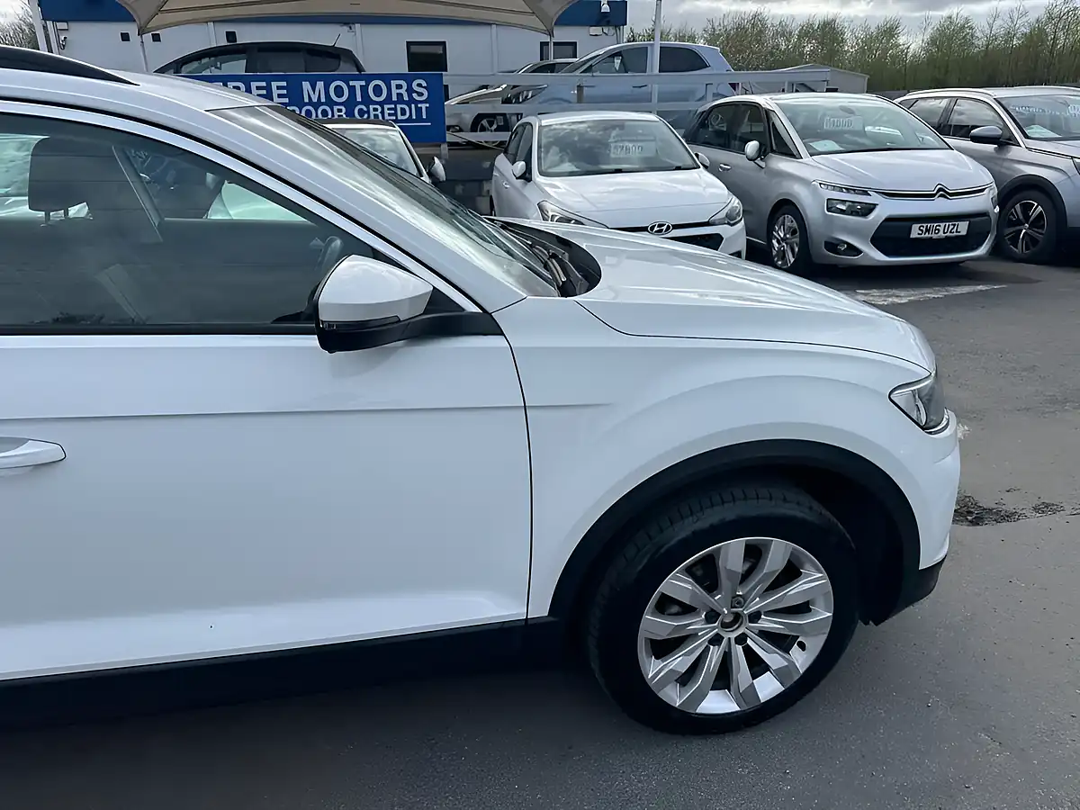 Used 2018 Volkswagen T-Roc Se Edition White - Interior and Exterior details 20