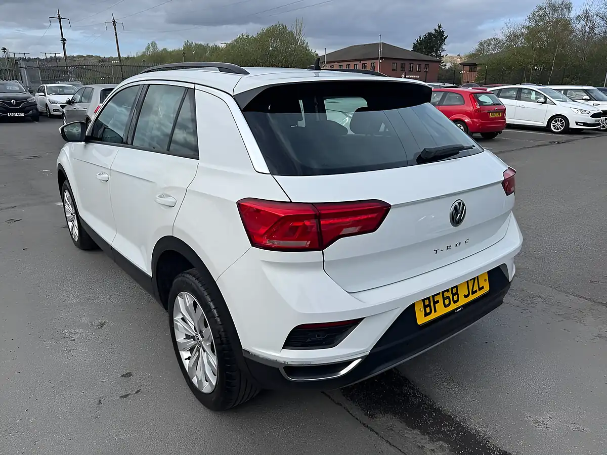 Used 2018 Volkswagen T-Roc Se Edition White - Interior and Exterior details 4