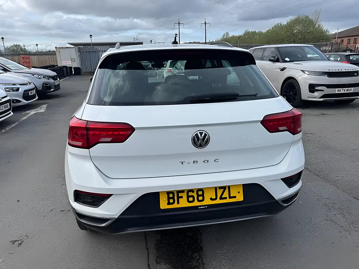 Used 2018 Volkswagen T-Roc Se Edition White - Interior and Exterior details 9