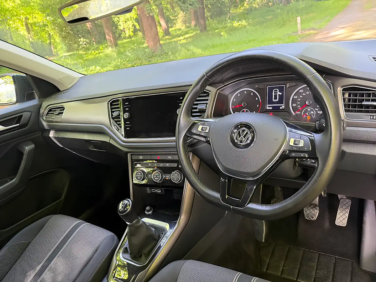 Used 2018 Volkswagen T-Roc Se Grey - Interior and Exterior details 14