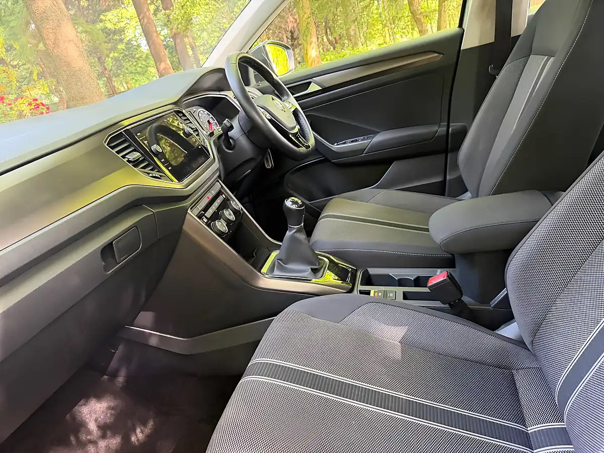 Used 2018 Volkswagen T-Roc Se Grey - Interior and Exterior details 17