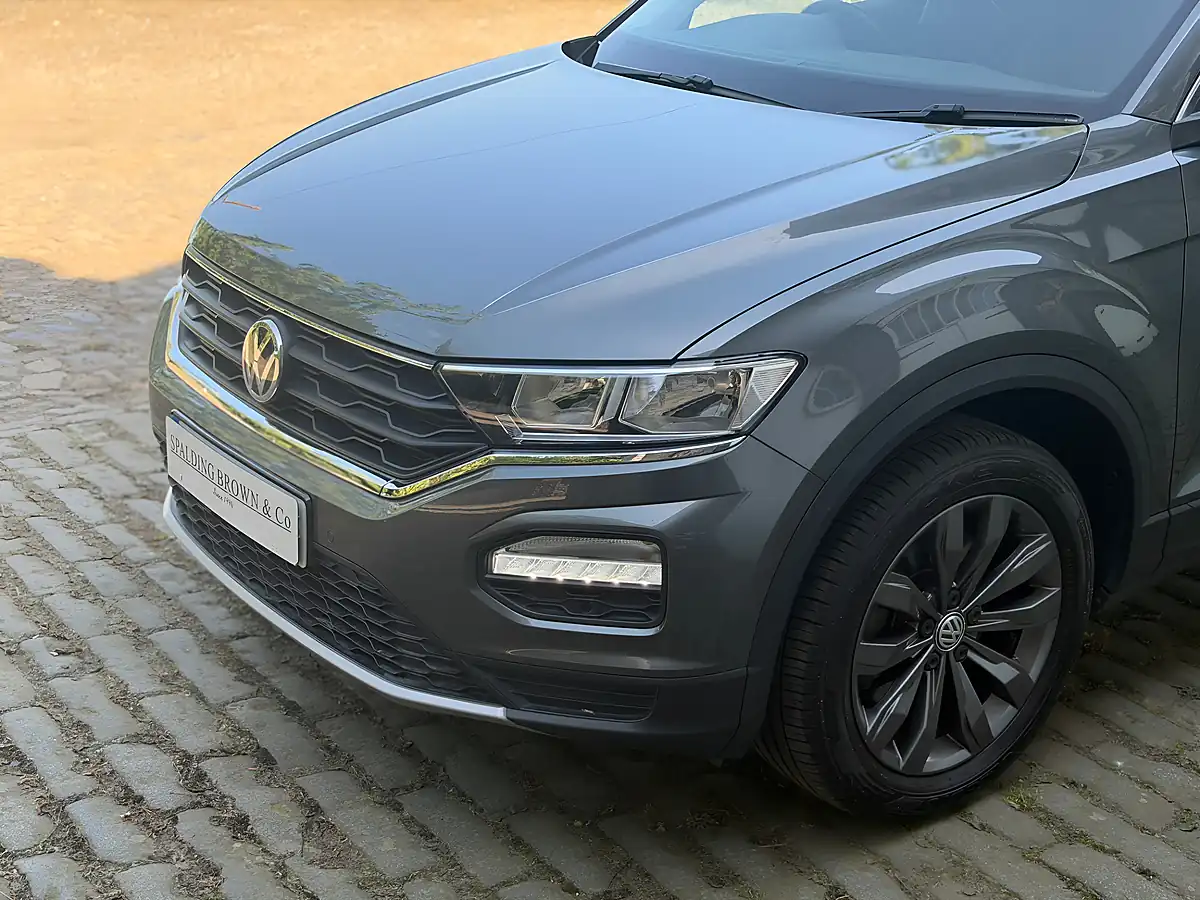 Used 2018 Volkswagen T-Roc Se Grey - Interior and Exterior details 5