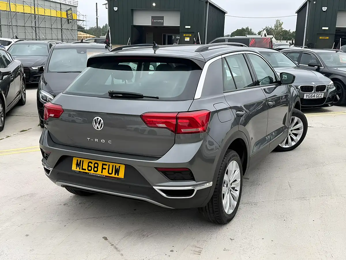 Used 2018 Volkswagen T-Roc Se Grey - Interior and Exterior details 10