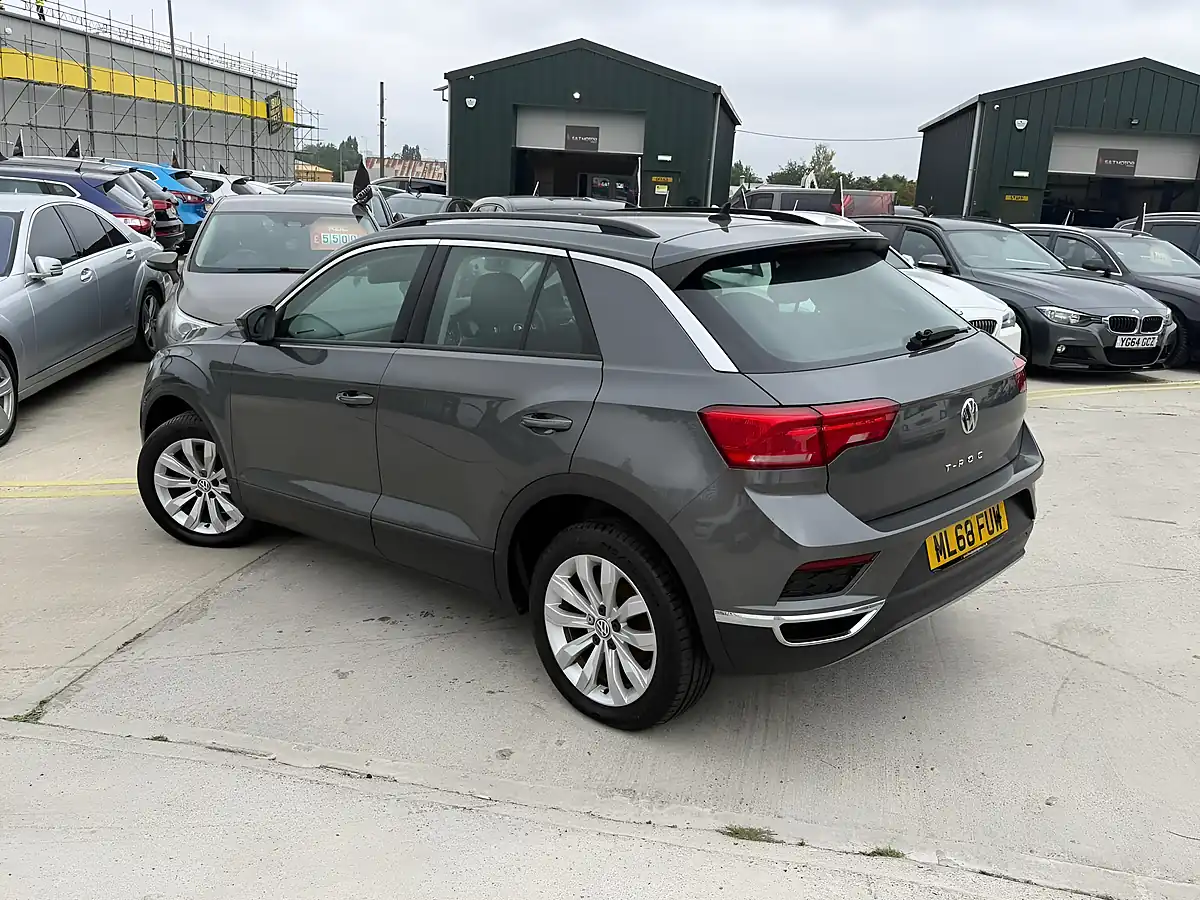 Used 2018 Volkswagen T-Roc Se Grey - Interior and Exterior details 7