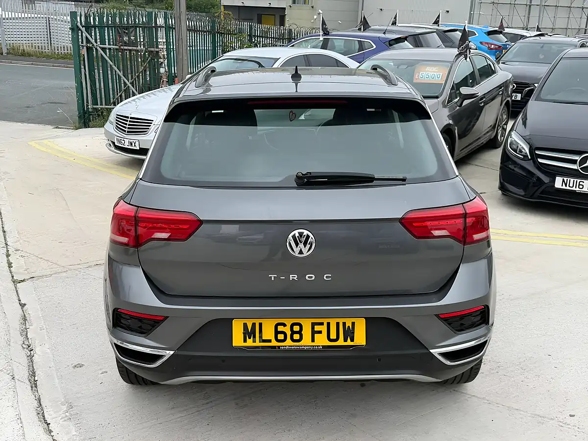 Used 2018 Volkswagen T-Roc Se Grey - Interior and Exterior details 9