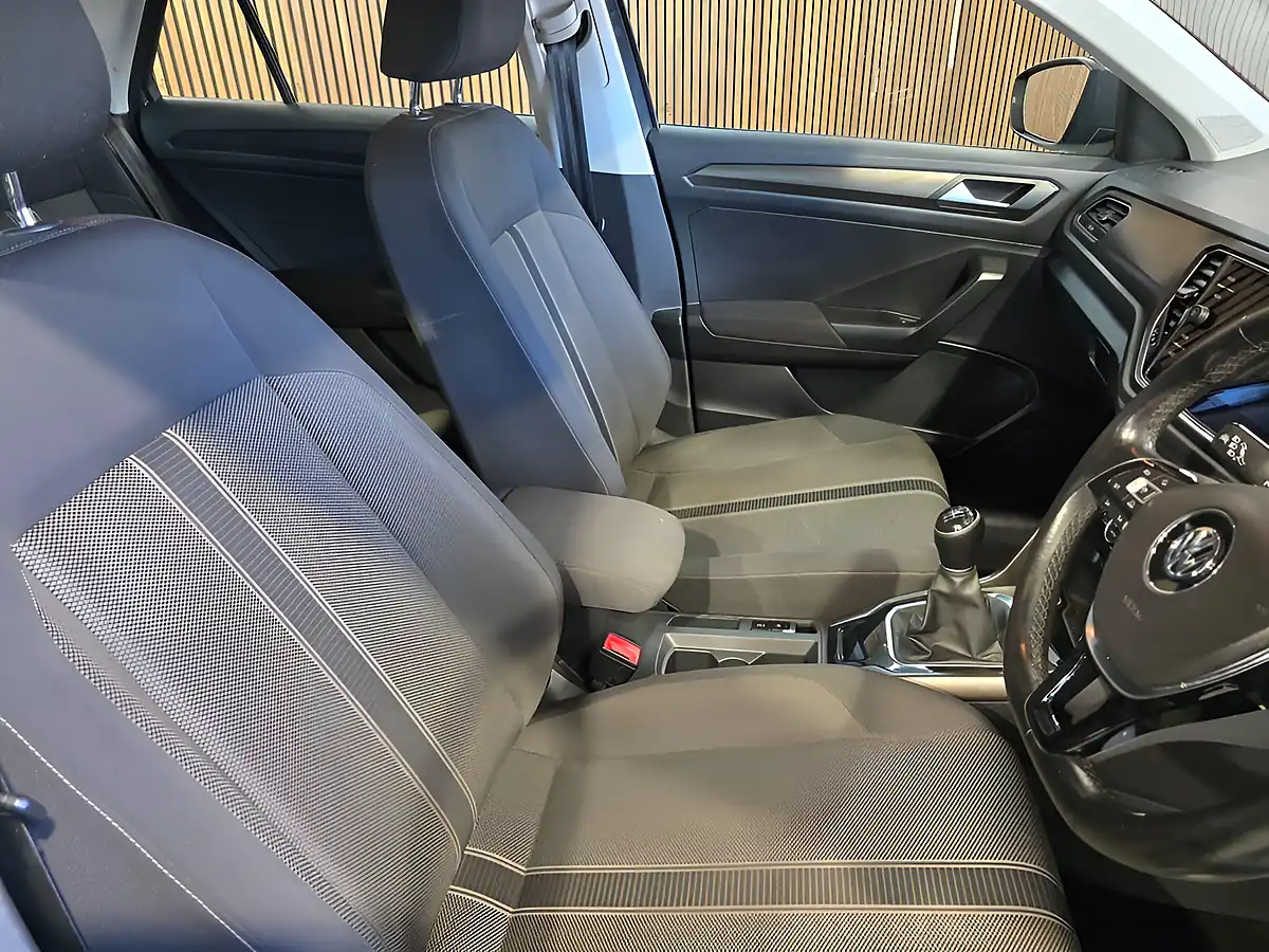 Used 2018 Volkswagen T-Roc Se Grey - Interior and Exterior details 13