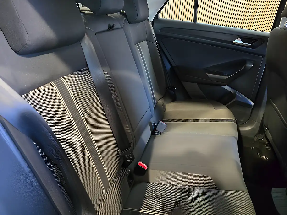 Used 2018 Volkswagen T-Roc Se Grey - Interior and Exterior details 15