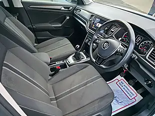 Used 2018 Volkswagen T-Roc Se Silver - Interior and Exterior details 12