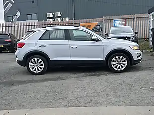 Used 2018 Volkswagen T-Roc Se Silver - Interior and Exterior details 6