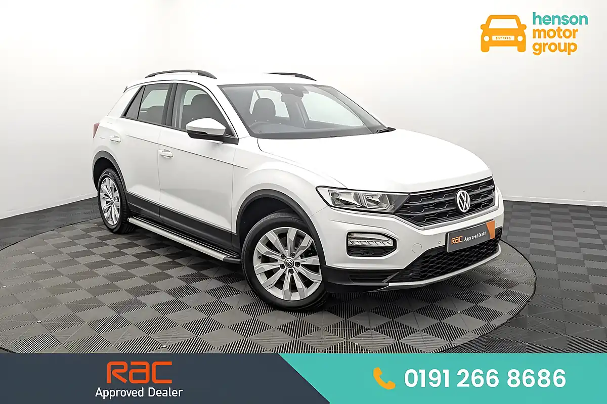 Used 2018 Volkswagen T-Roc Se White - Front View