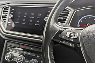 Used 2018 Volkswagen T-Roc Se White - Interior and Exterior details 11