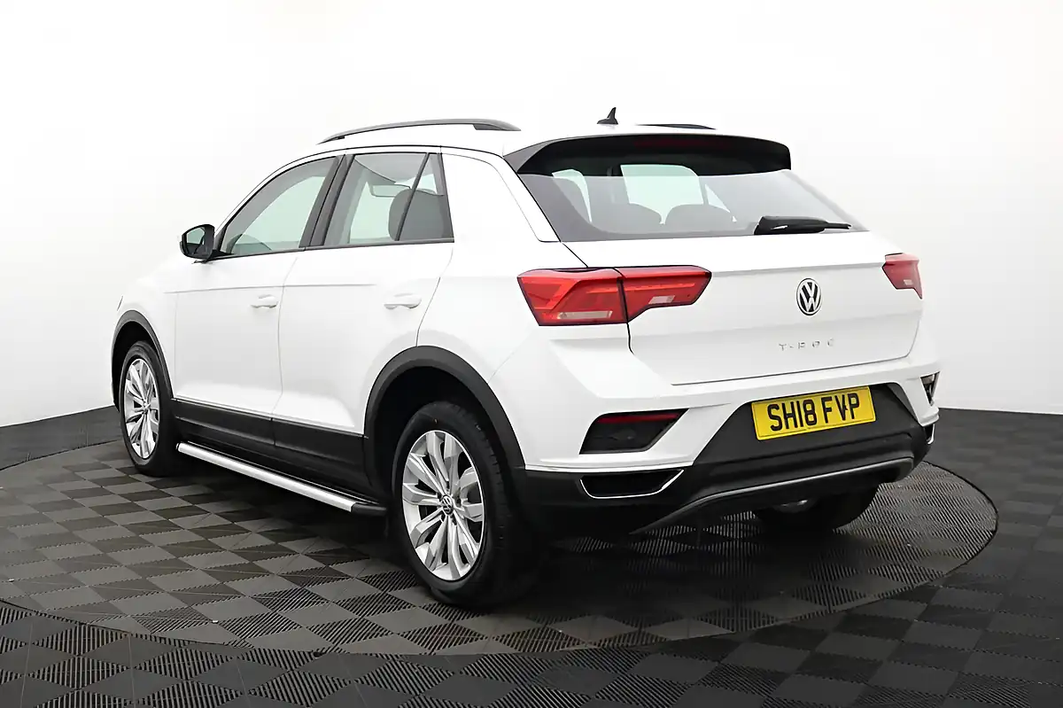 Used 2018 Volkswagen T-Roc Se White - Interior and Exterior details 5