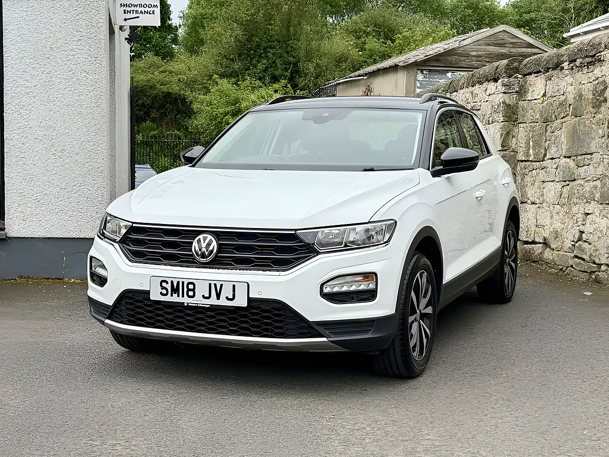 Used 2018 Volkswagen T-Roc Se White - Interior and Exterior details 13