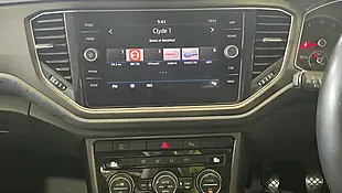 Used 2018 Volkswagen T-Roc Se White - Interior and Exterior details 12