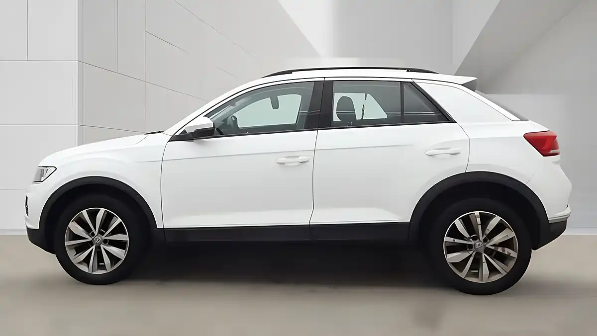 Used 2018 Volkswagen T-Roc Se White - Interior and Exterior details 6