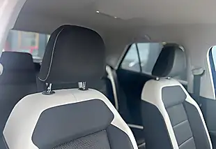 Used 2018 Volkswagen T-Roc Sel Atlantic Blue - Interior and Exterior details 13