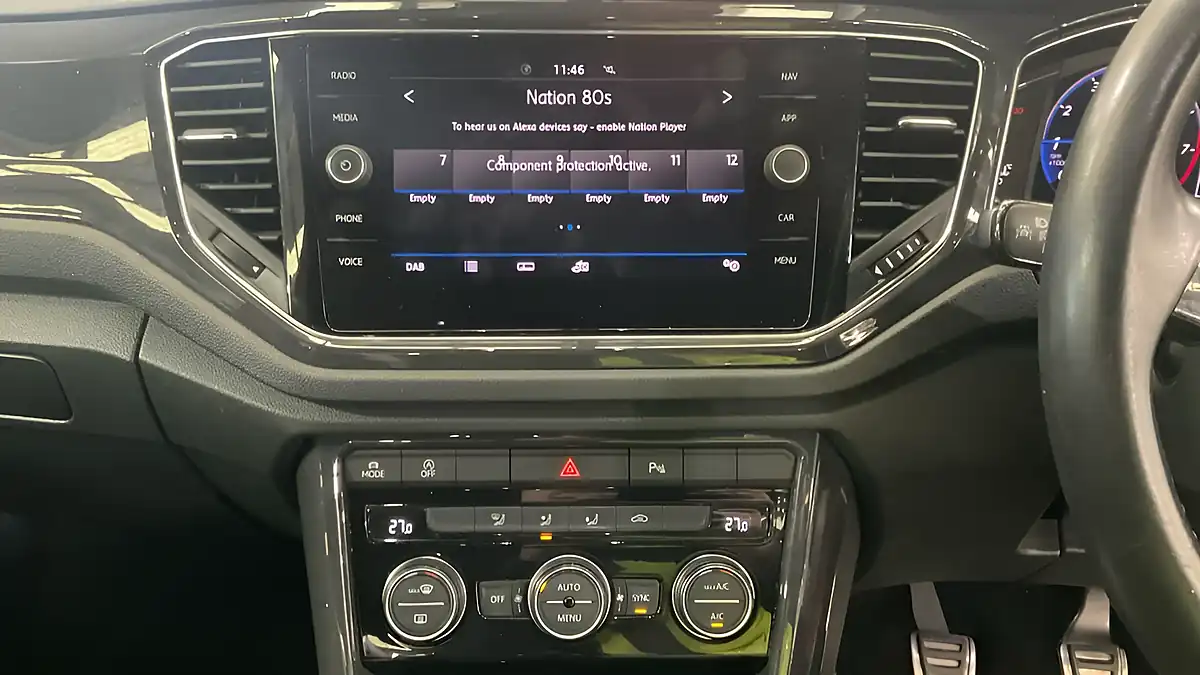 Used 2018 Volkswagen T-Roc Sel Red - Interior and Exterior details 16