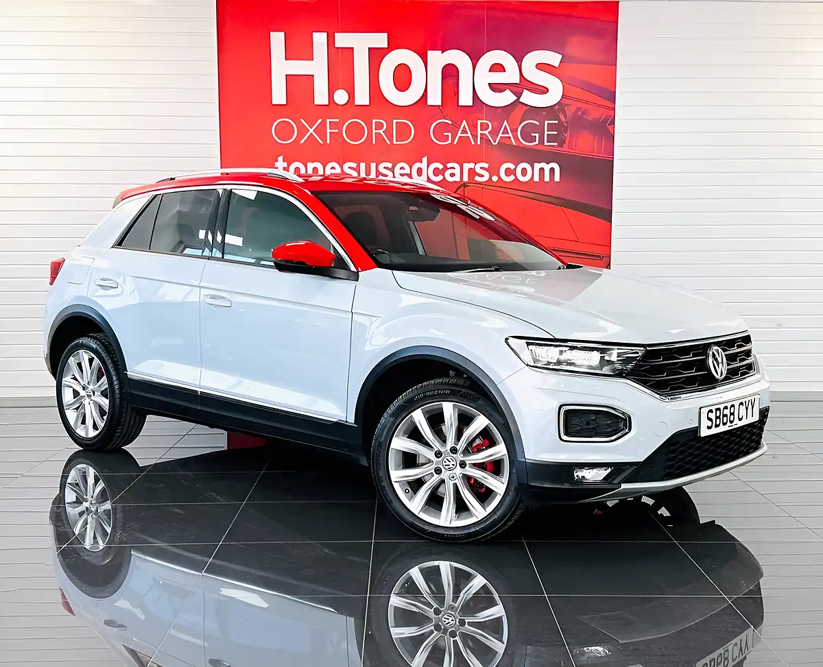 Used 2018 Volkswagen T-Roc Sel Silver - Front View