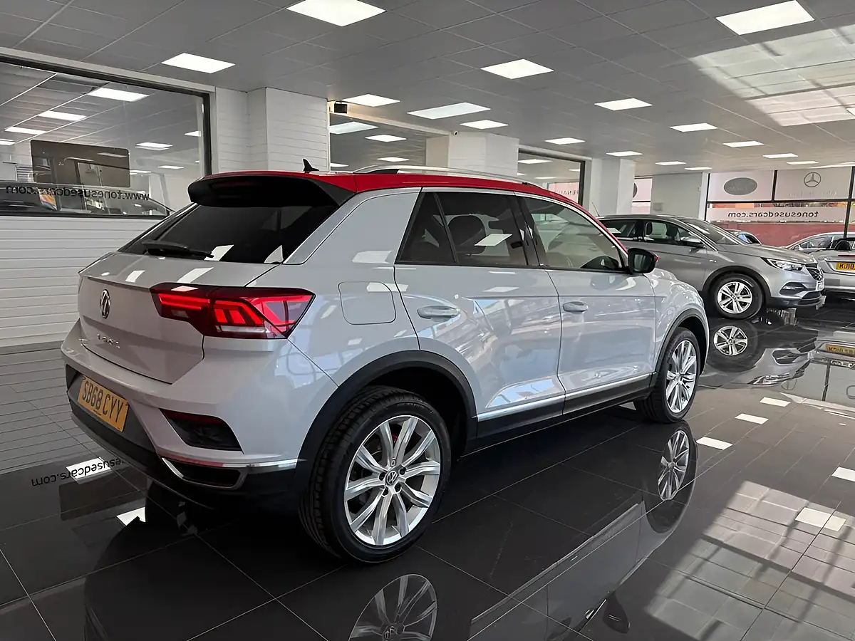 Used 2018 Volkswagen T-Roc Sel Silver - Interior and Exterior details 2
