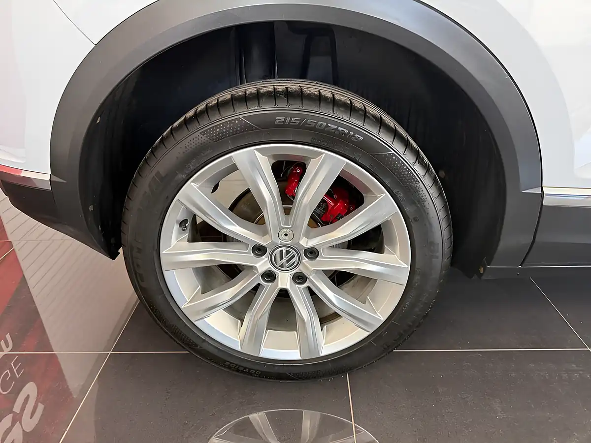 Used 2018 Volkswagen T-Roc Sel Silver - Interior and Exterior details 3