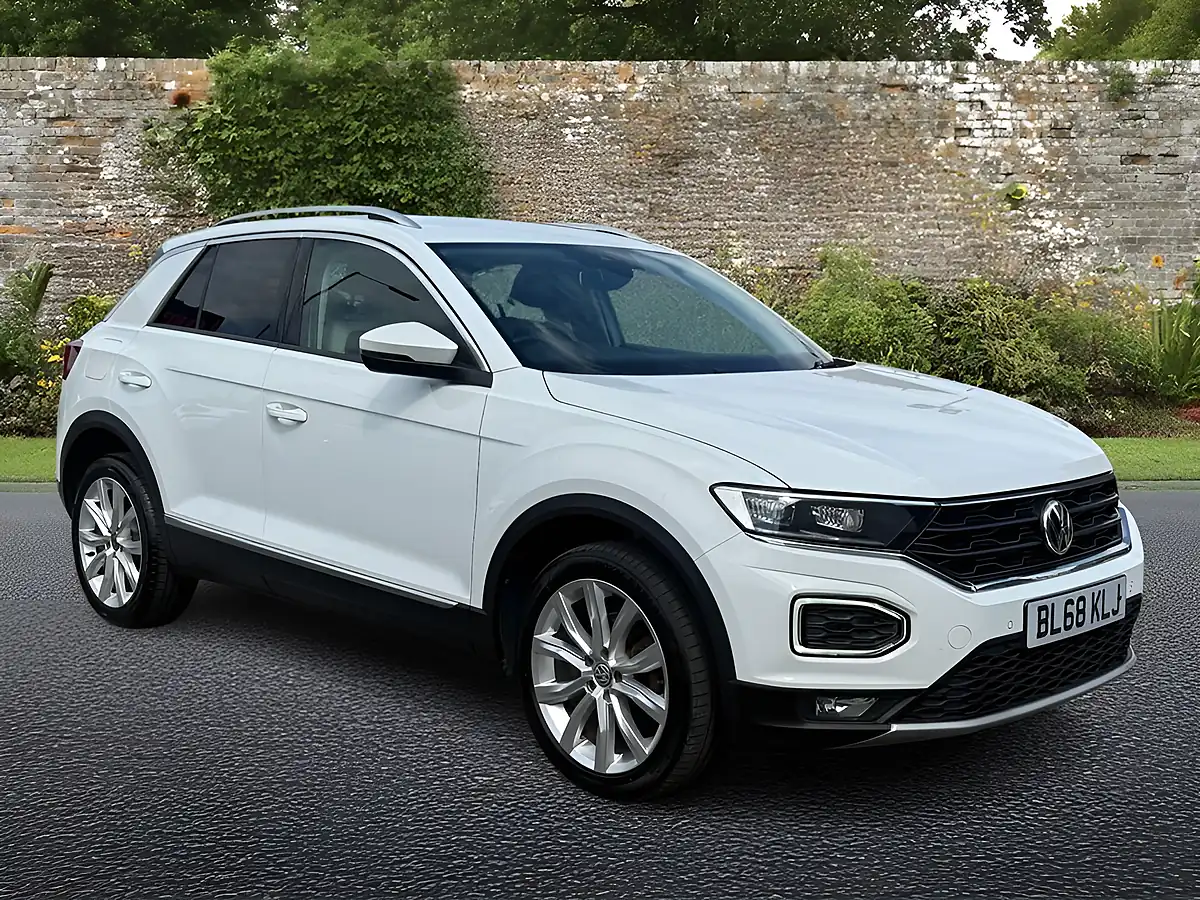 Used 2018 Volkswagen T-Roc Sel White - Front View
