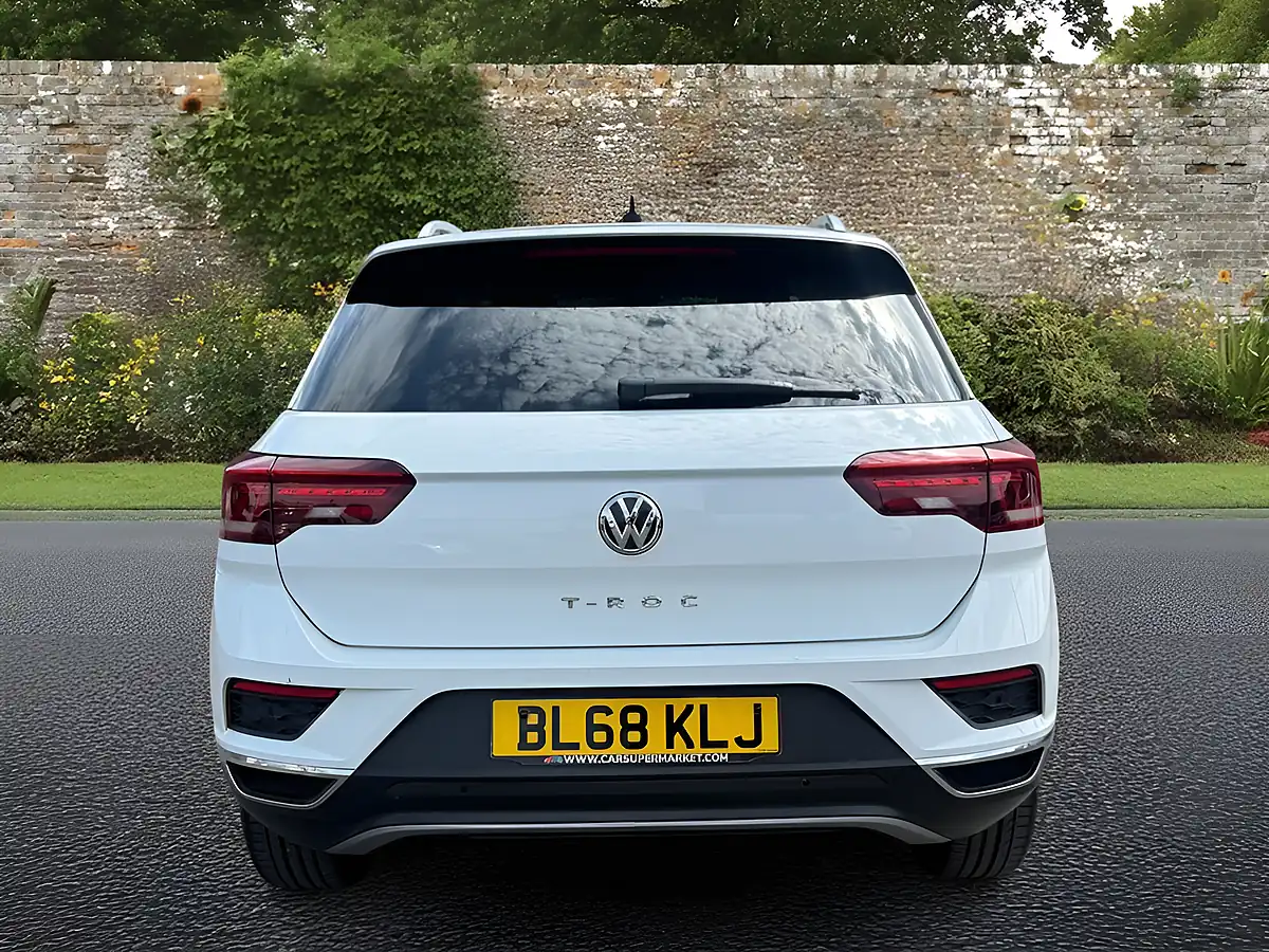 Used 2018 Volkswagen T-Roc Sel White - Interior and Exterior details 6