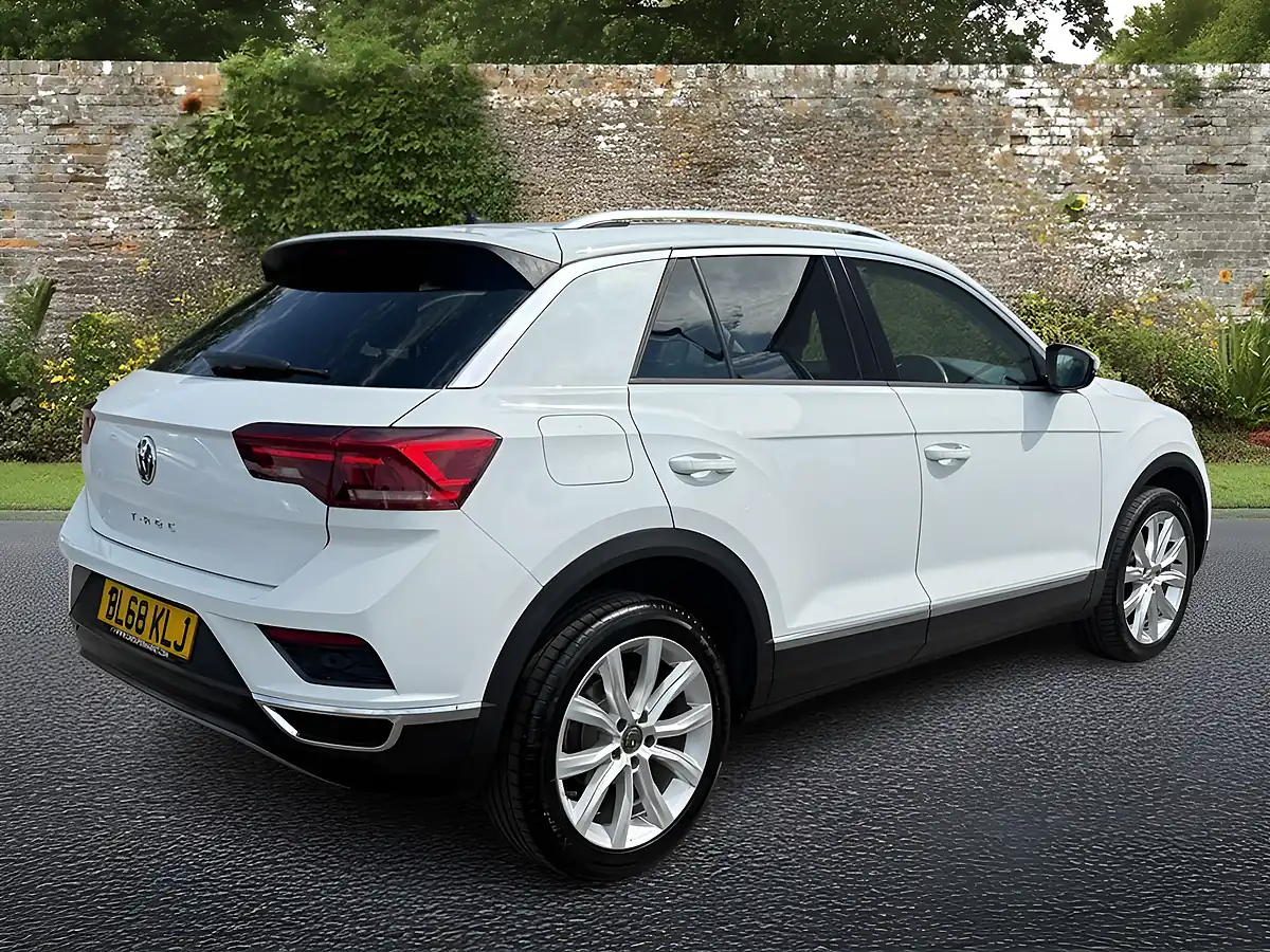 Used 2018 Volkswagen T-Roc Sel White - Interior and Exterior details 7