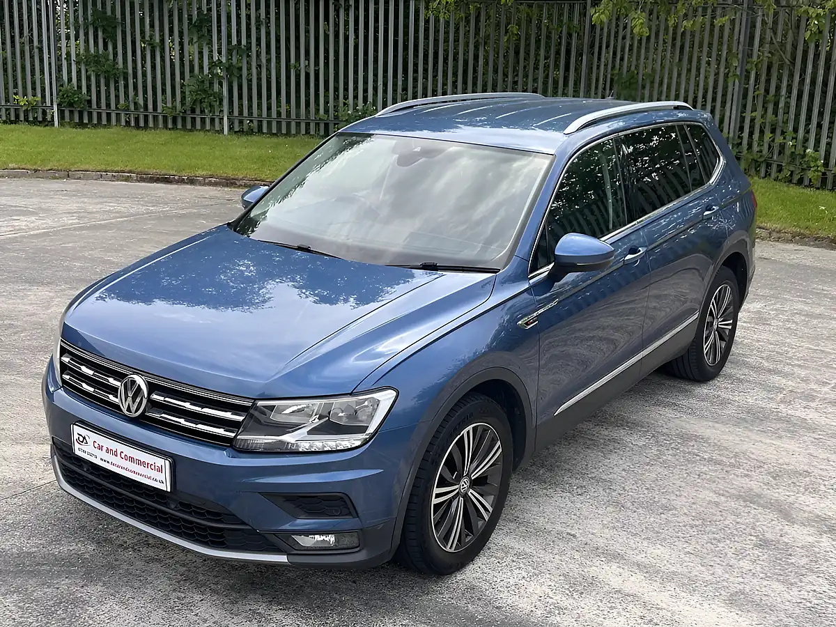 Used 2018 Volkswagen Tiguan Allspace Se Nav Blue - Interior and Exterior details 20