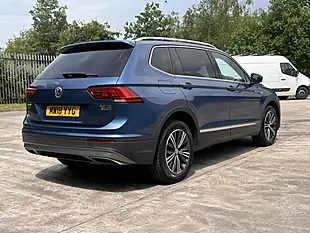 Used 2018 Volkswagen Tiguan Allspace Se Nav Blue - Interior and Exterior details 7