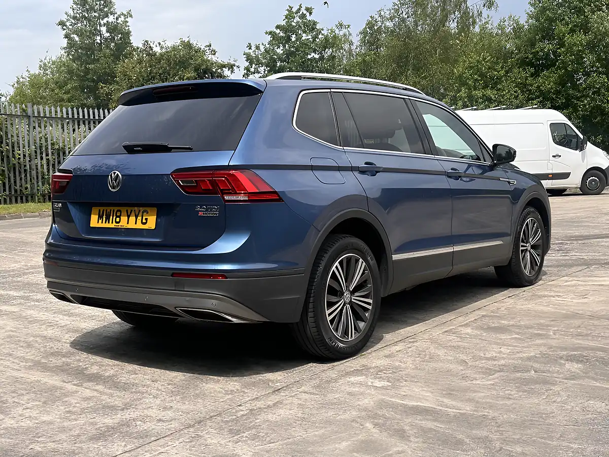 Used 2018 Volkswagen Tiguan Allspace Se Nav Blue - Interior and Exterior details 7