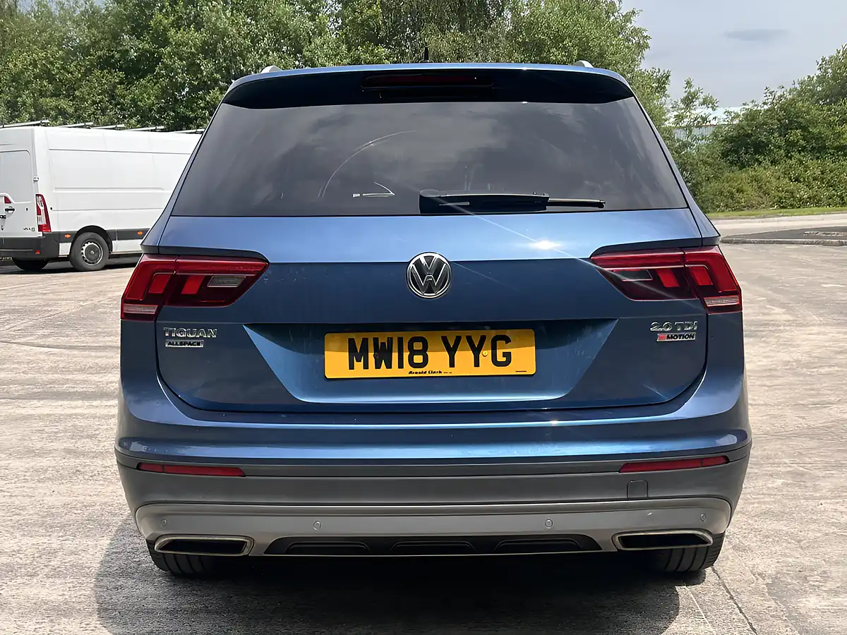 Used 2018 Volkswagen Tiguan Allspace Se Nav Blue - Interior and Exterior details 8